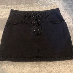 VINTAGE 2010s Kendall + Kylie Pacsun Lace Up Denim Mini Skirt
